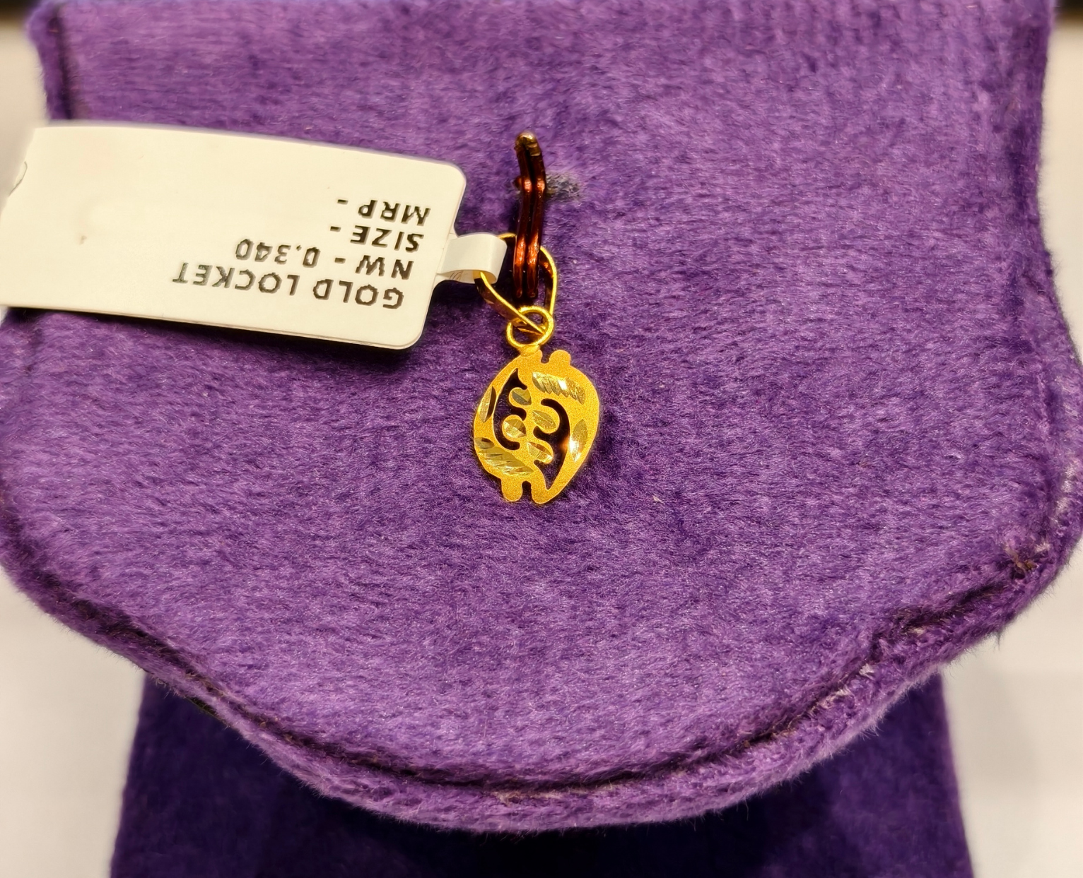 GOLD LOCKET