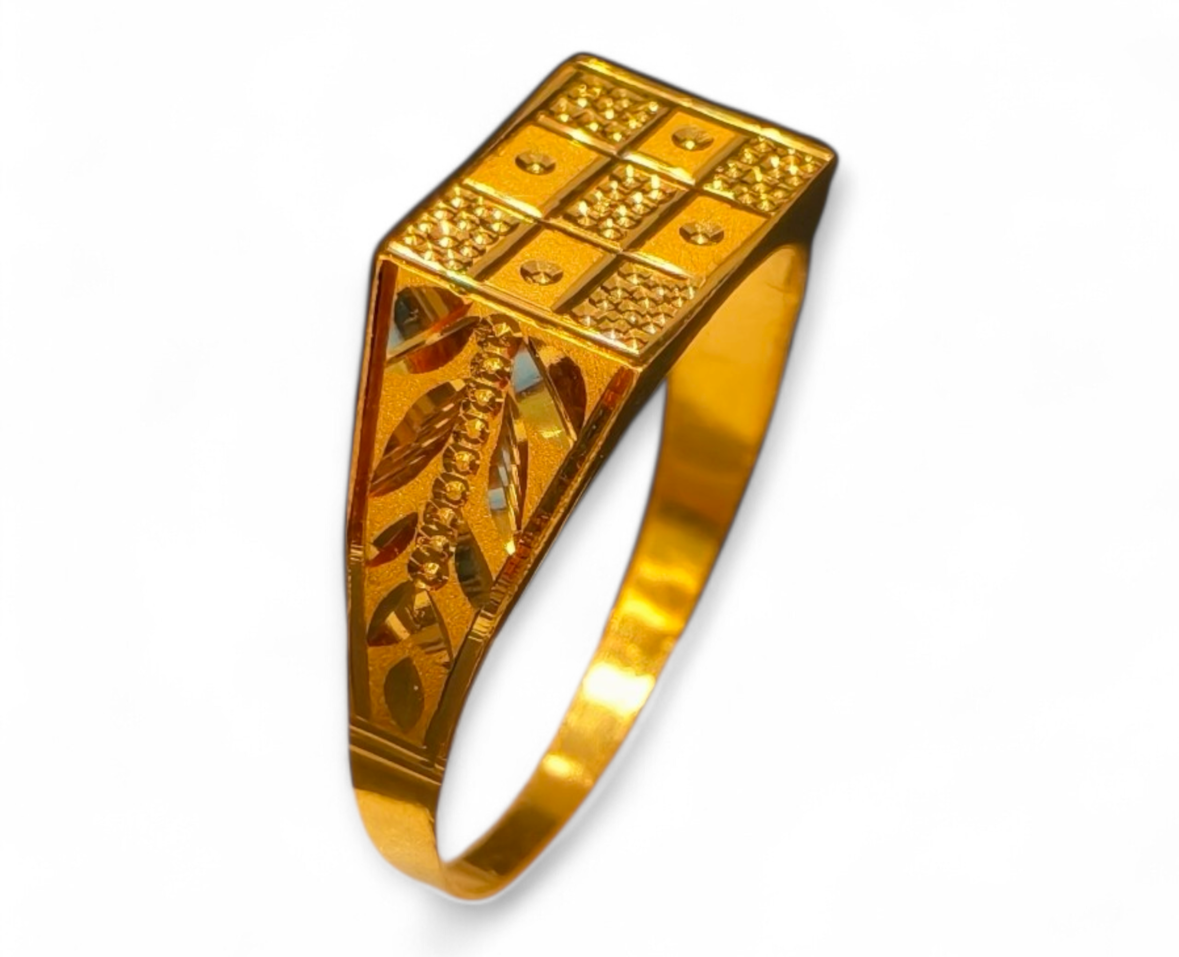 GOLD GENTS RING