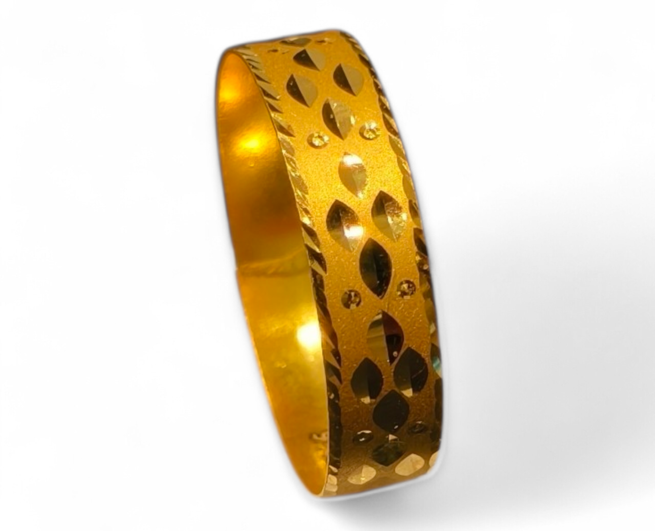 GOLD BAND RING