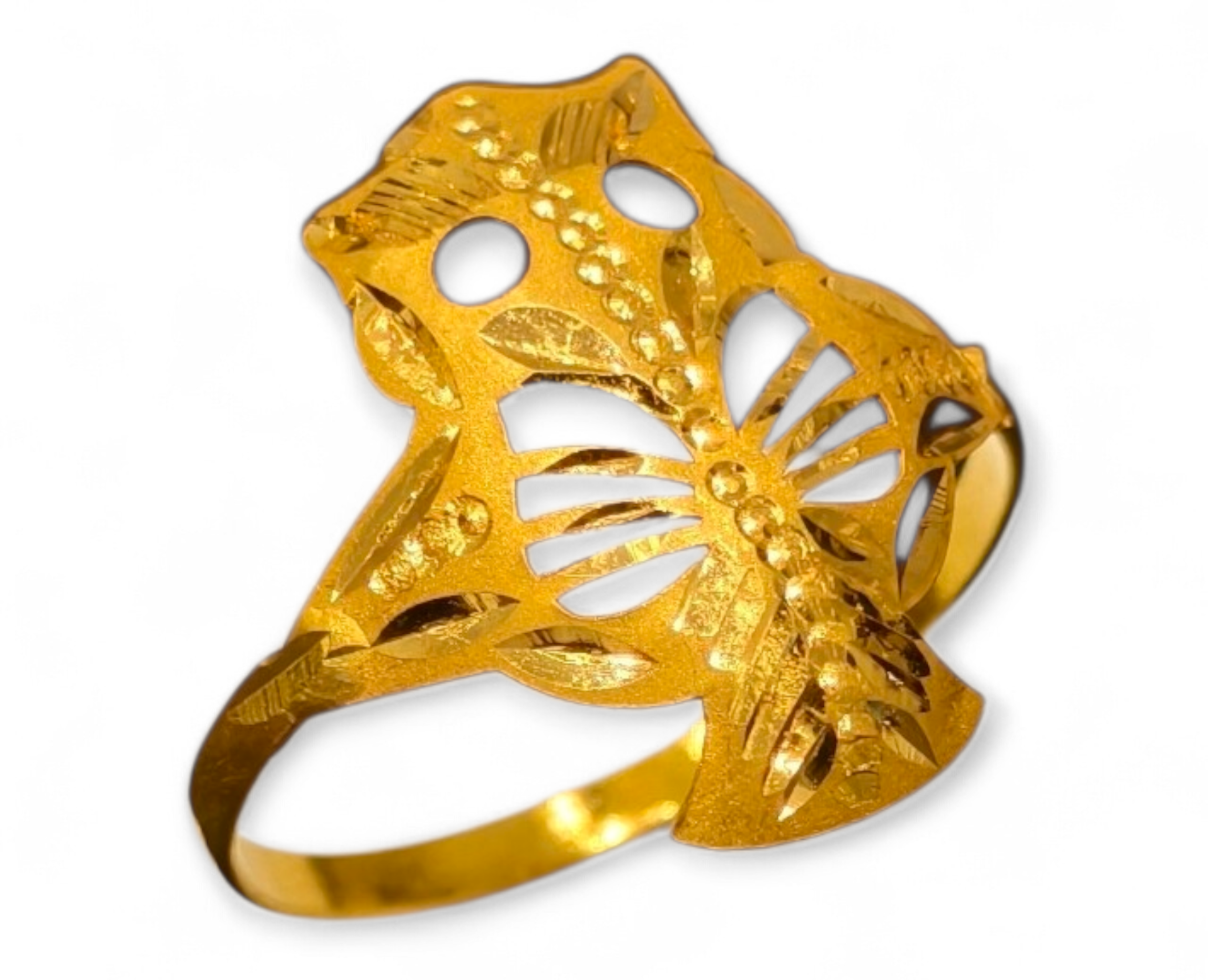 GOLD LADIES RING