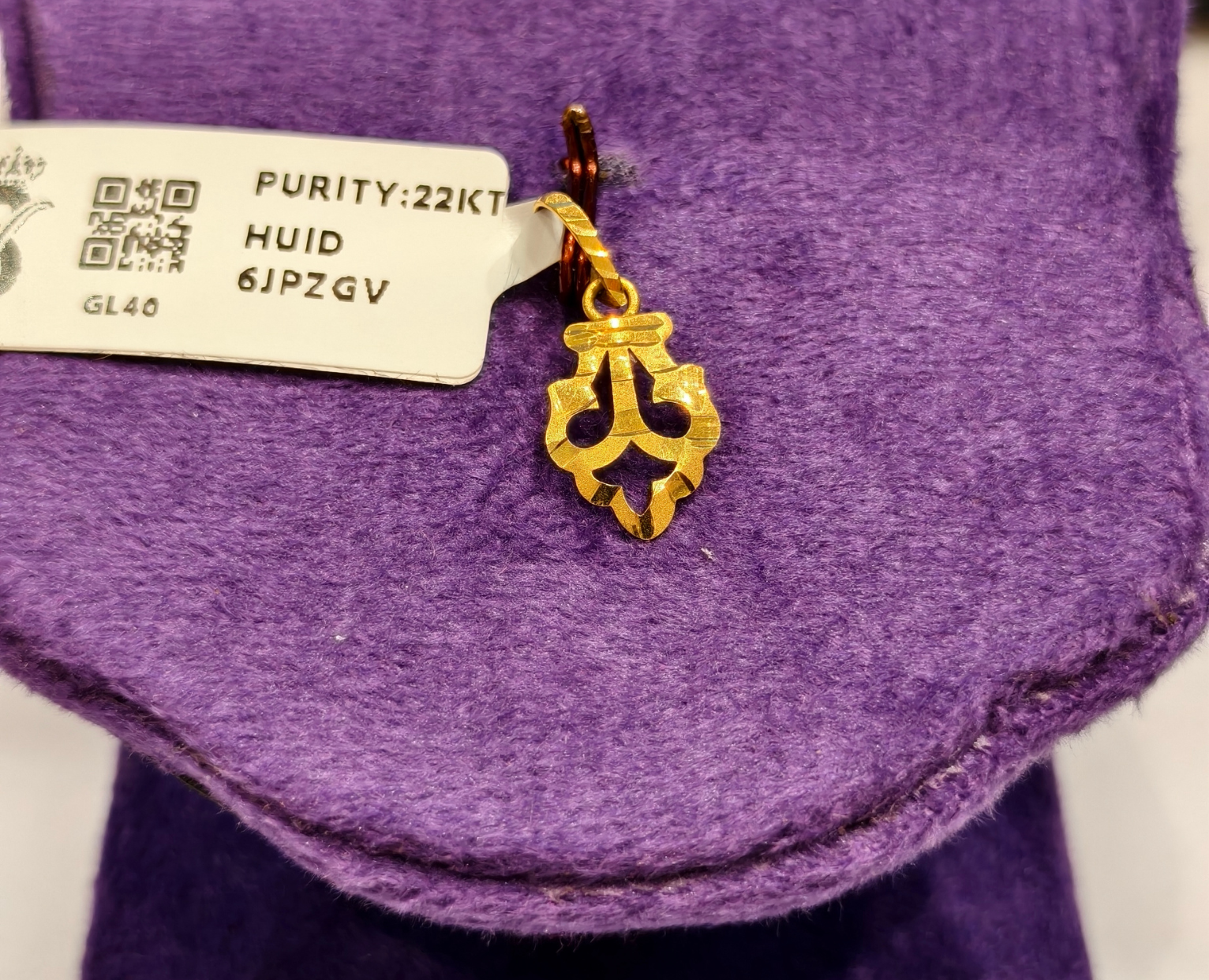 GOLD LOCKET